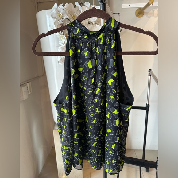 ALICE + OLIVIA Kingsley Halter top NWT - Picture 2 of 5